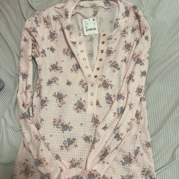 Free people intimately shirt - Picture 1 of 2